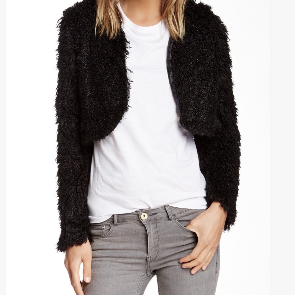 Vertigo – Faux Fur Cropped Shrug.